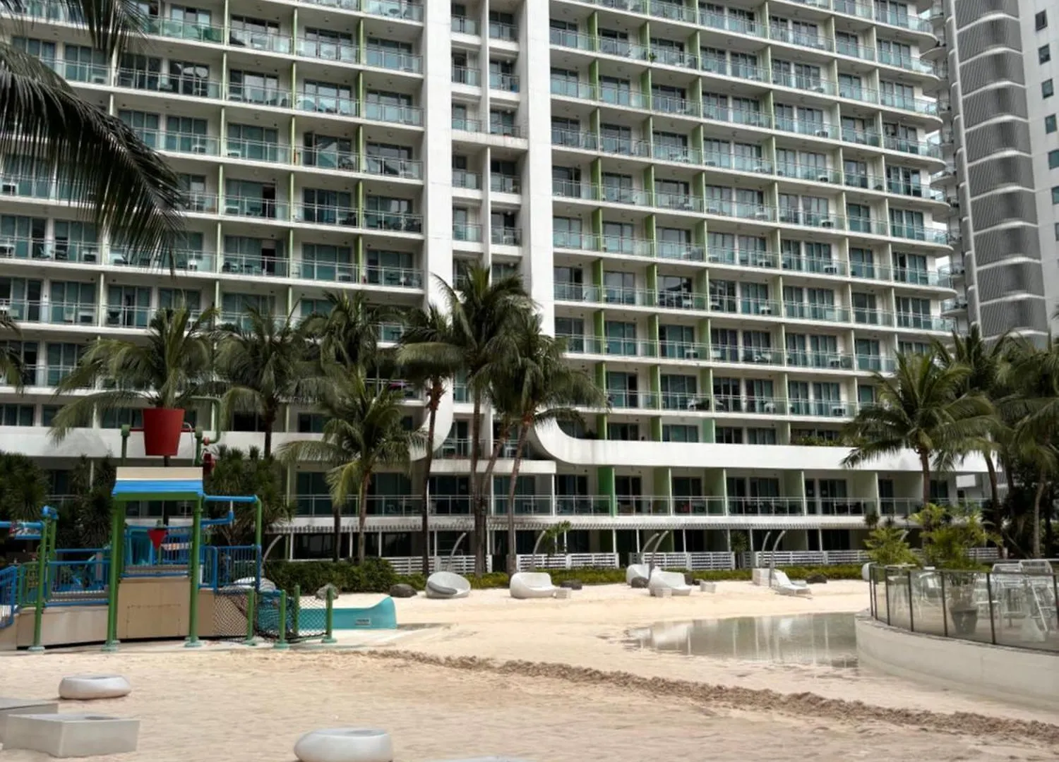 Aparthotel Bahamas 1102 Condo Manila